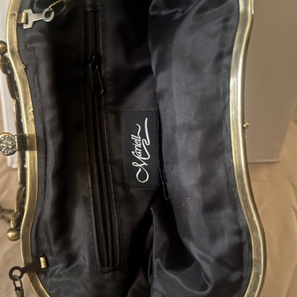 Elegant Floral Embellished Mini Bag - Picture 3 of 3